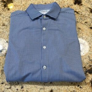 Mizzen + Main Long Sleeve Button Down Shirt